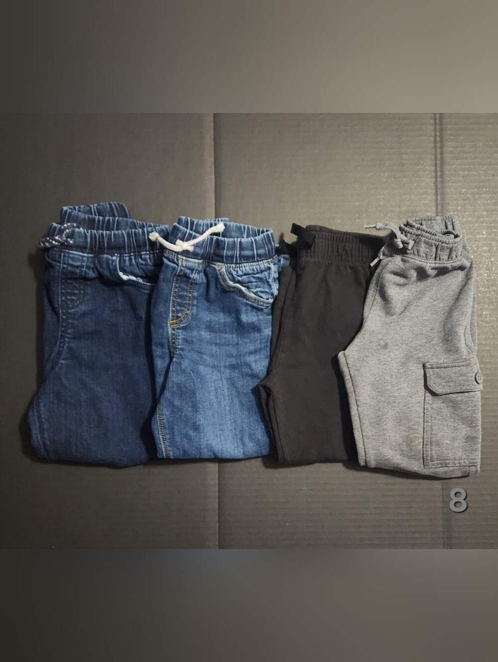 Boys Jeans/Sweatpants Lot of 4 (Size 4-5)